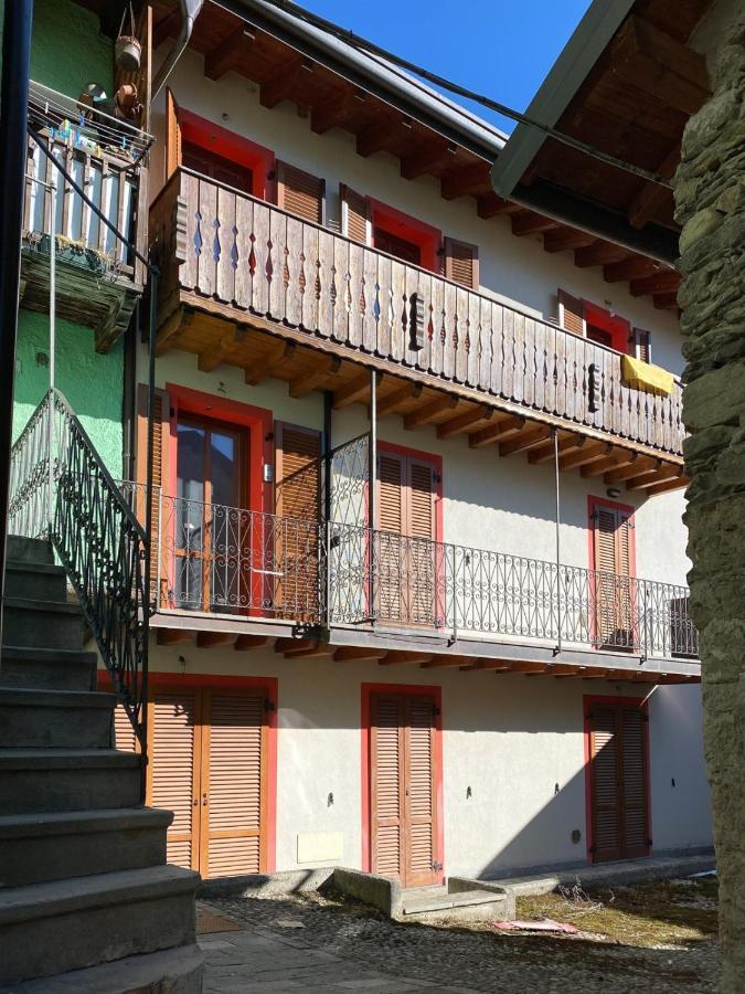 Mansarda Corno D'Aola Lägenhet Ponte Di Legno Exteriör bild